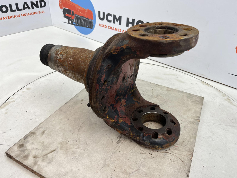 Liebherr LT 1090 Steering knuckle 16 holes - Fuso a snodo per Gru: foto 4 Liebherr LT 1090 Steering knuckle 16 holes - Fuso a snodo per Gru: foto 4