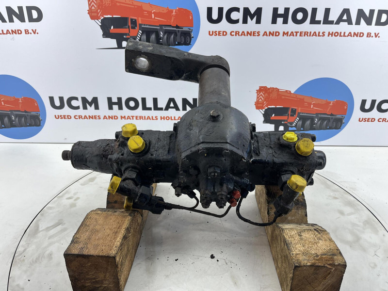 Liebherr LT 1160 steering box - Sospensione per Gru: foto 3 Liebherr LT 1160 steering box - Sospensione per Gru: foto 3