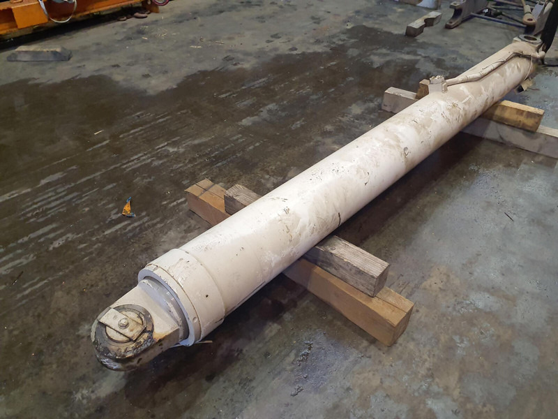 Liebherr LTM 1045-3.1 boom cylinder - Cilindro idraulico per Gru: foto 2 Liebherr LTM 1045-3.1 boom cylinder - Cilindro idraulico per Gru: foto 2