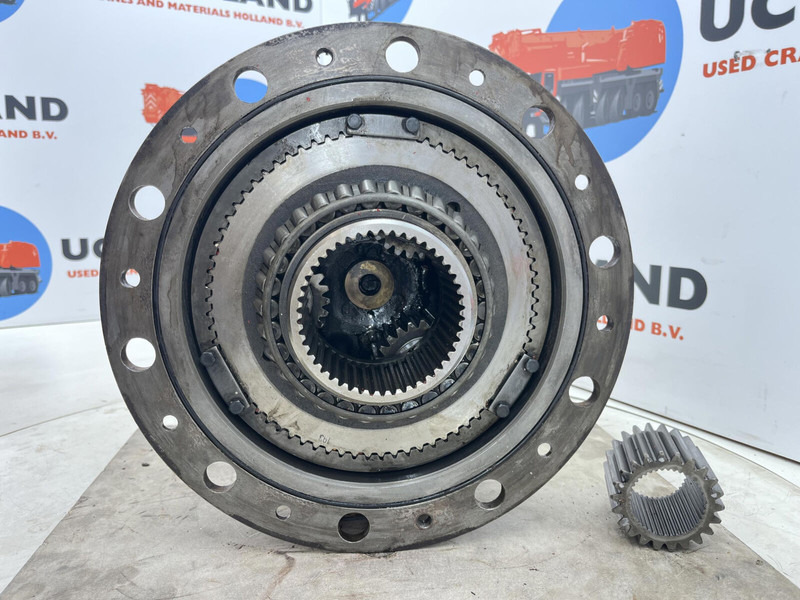 Liebherr LTM 1090 axle 5 planetary gear 22-25-74-40-3pl-H135-46 - Sospensione per Gru: foto 5 Liebherr LTM 1090 axle 5 planetary gear 22-25-74-40-3pl-H135-46 - Sospensione per Gru: foto 5