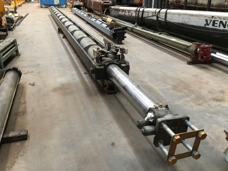 Liebherr LTM 1400 7.1 telescopic cylinder - Cilindro idraulico per Gru: foto 1 Liebherr LTM 1400 7.1 telescopic cylinder - Cilindro idraulico per Gru: foto 1