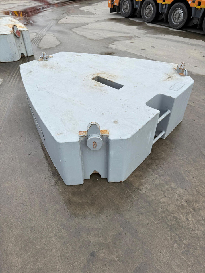 Contrappeso per Autogru Liebherr LTM /LR counterweight 10T: foto 1