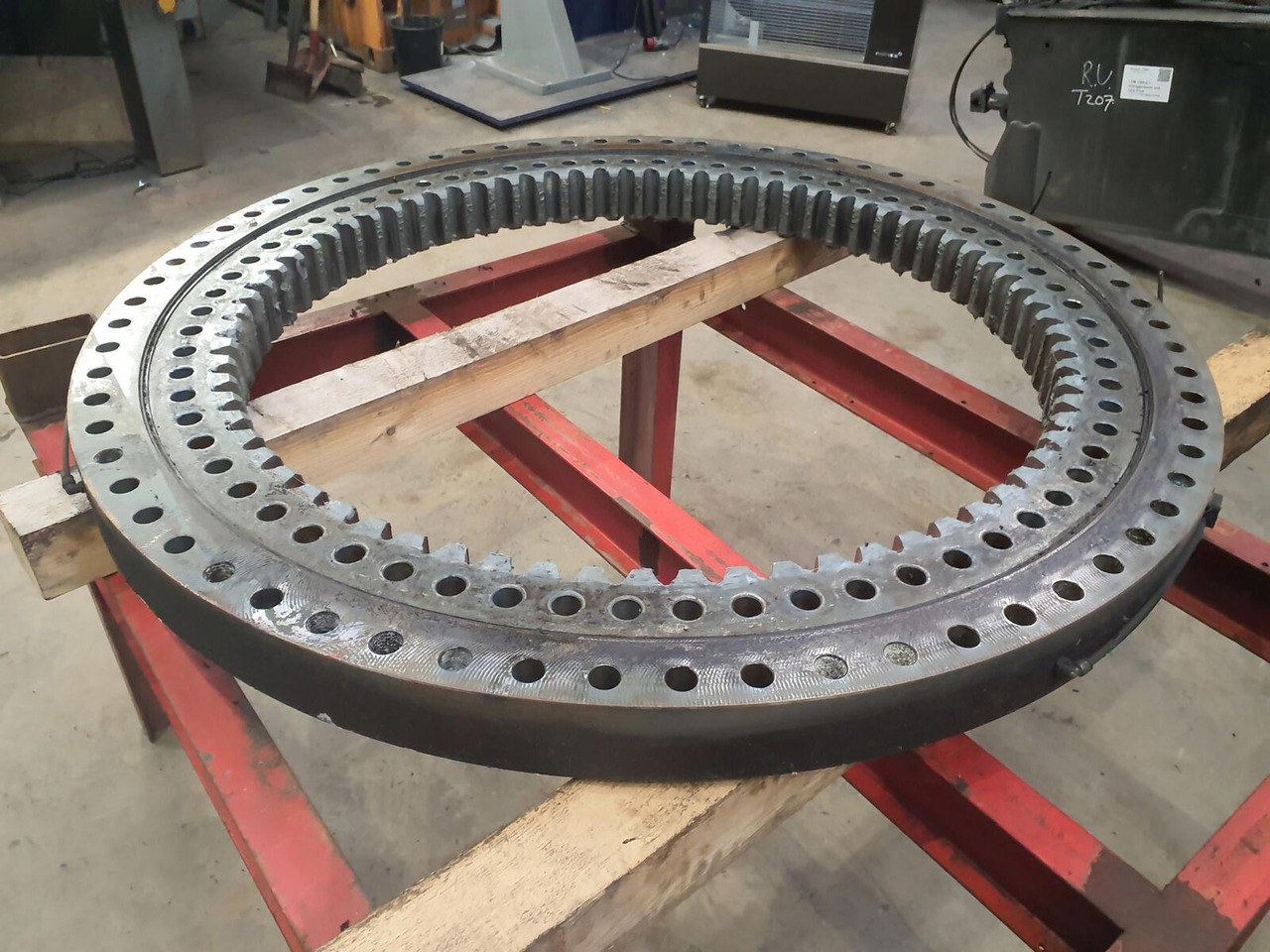 Liebherr MK 88 slewing ring - Ralla di rotazione per Autogru: foto 2 Liebherr MK 88 slewing ring - Ralla di rotazione per Autogru: foto 2