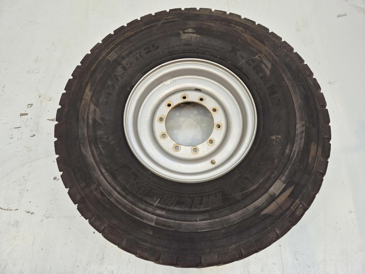 Michelin Wheel 445/95R25 10 12 1p - Ruota completa per Gru: foto 2 Michelin Wheel 445/95R25 10 12 1p - Ruota completa per Gru: foto 2