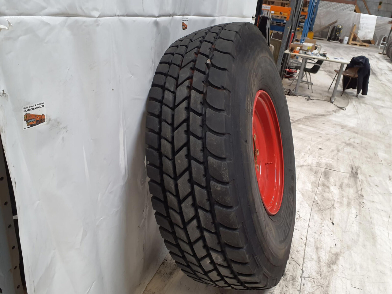 Michelin Wheel 445/95R25 10 12 1p - Ruota completa per Gru: foto 3 Michelin Wheel 445/95R25 10 12 1p - Ruota completa per Gru: foto 3