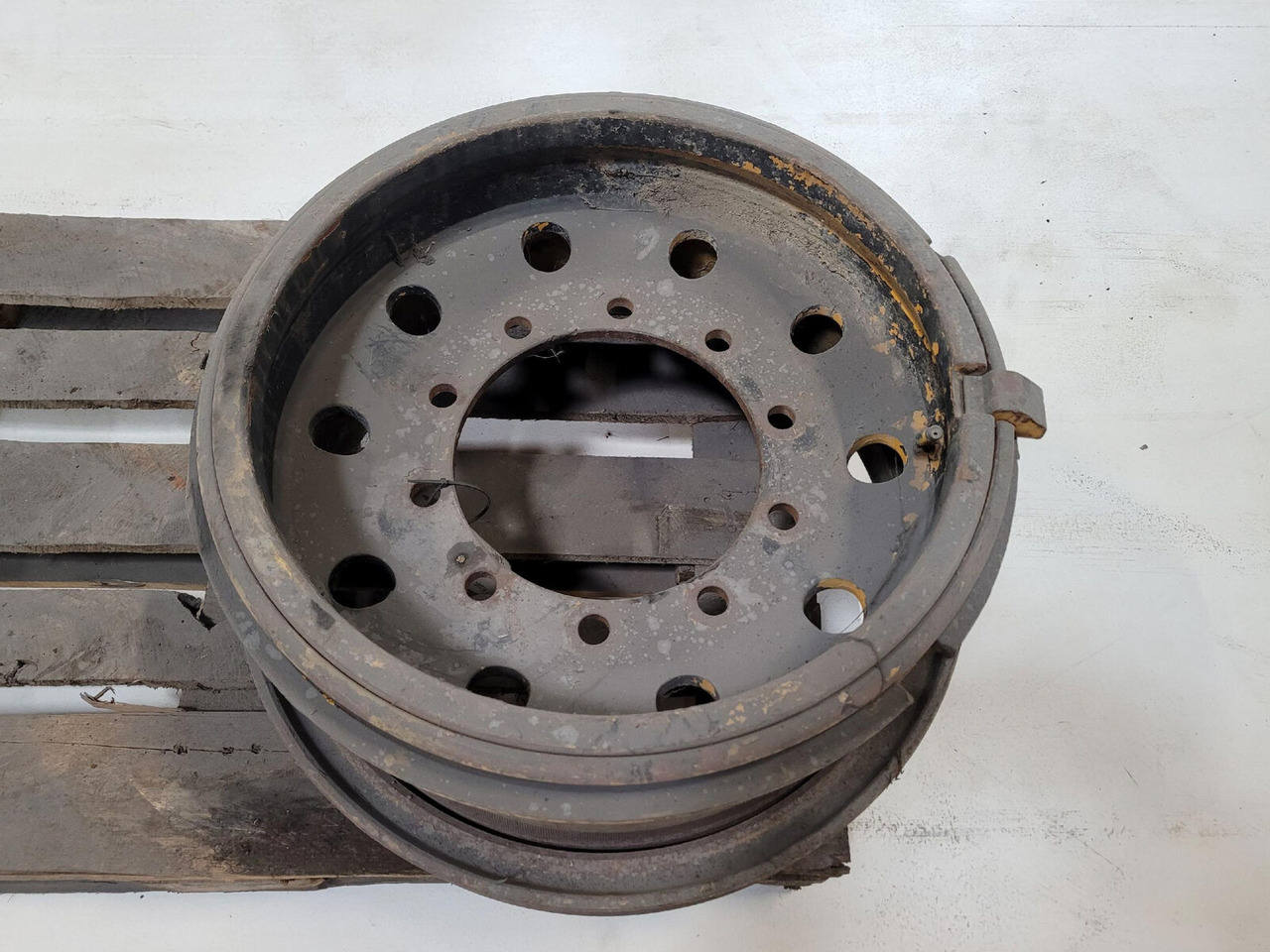 Rim 445/95R25 10 14.5 5p - Cerchione per Gru: foto 1 Rim 445/95R25 10 14.5 5p - Cerchione per Gru: foto 1