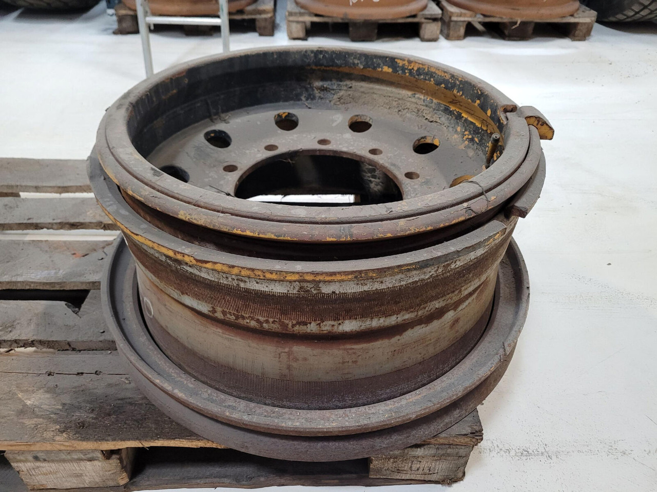 Rim 445/95R25 10 14.5 5p - Cerchione per Gru: foto 2 Rim 445/95R25 10 14.5 5p - Cerchione per Gru: foto 2