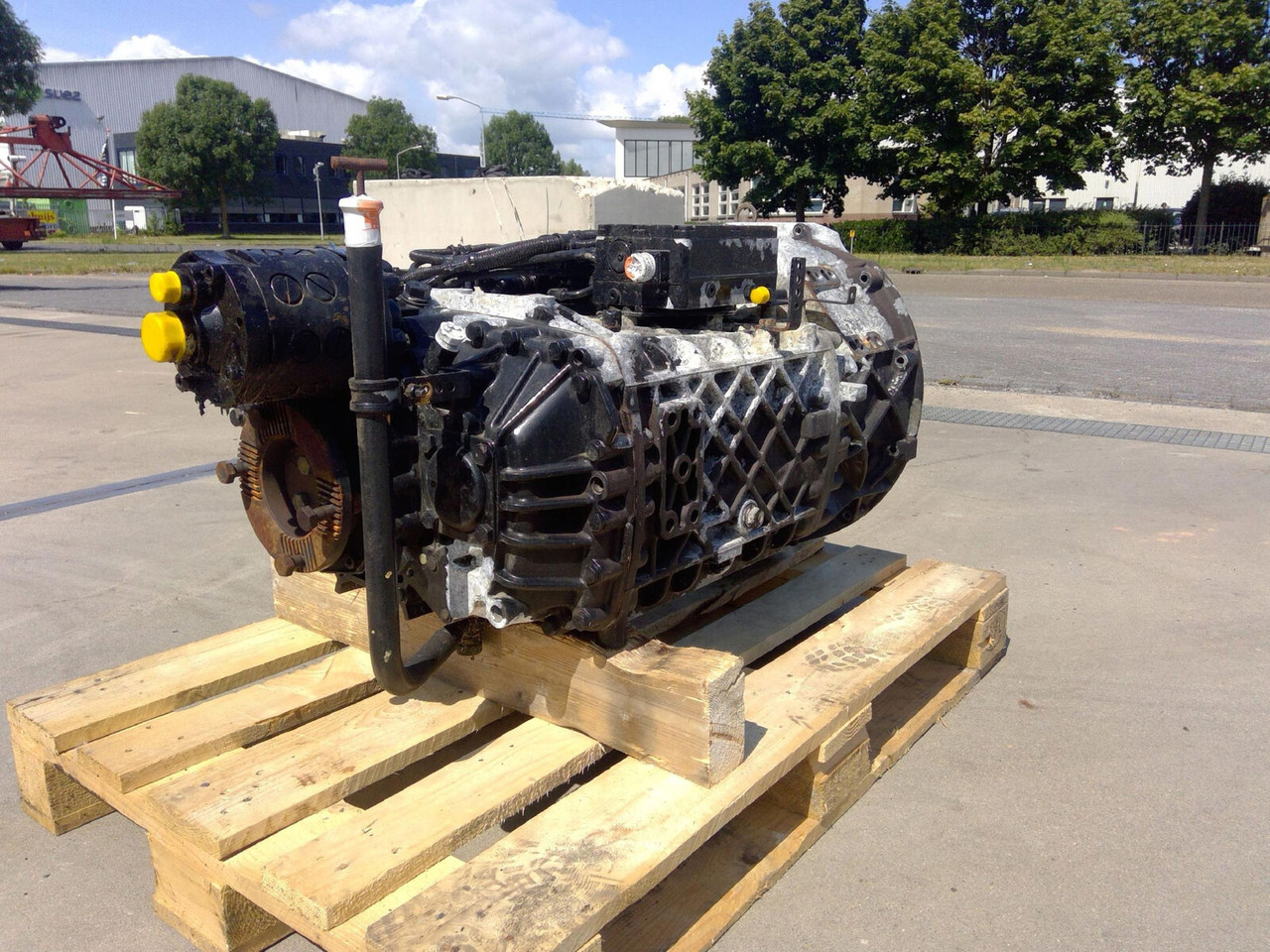ZF ATF 60-4 gearbox ZF ECOSPLIT 16 S 151 - Cambio per Autogru: foto 4 ZF ATF 60-4 gearbox ZF ECOSPLIT 16 S 151 - Cambio per Autogru: foto 4