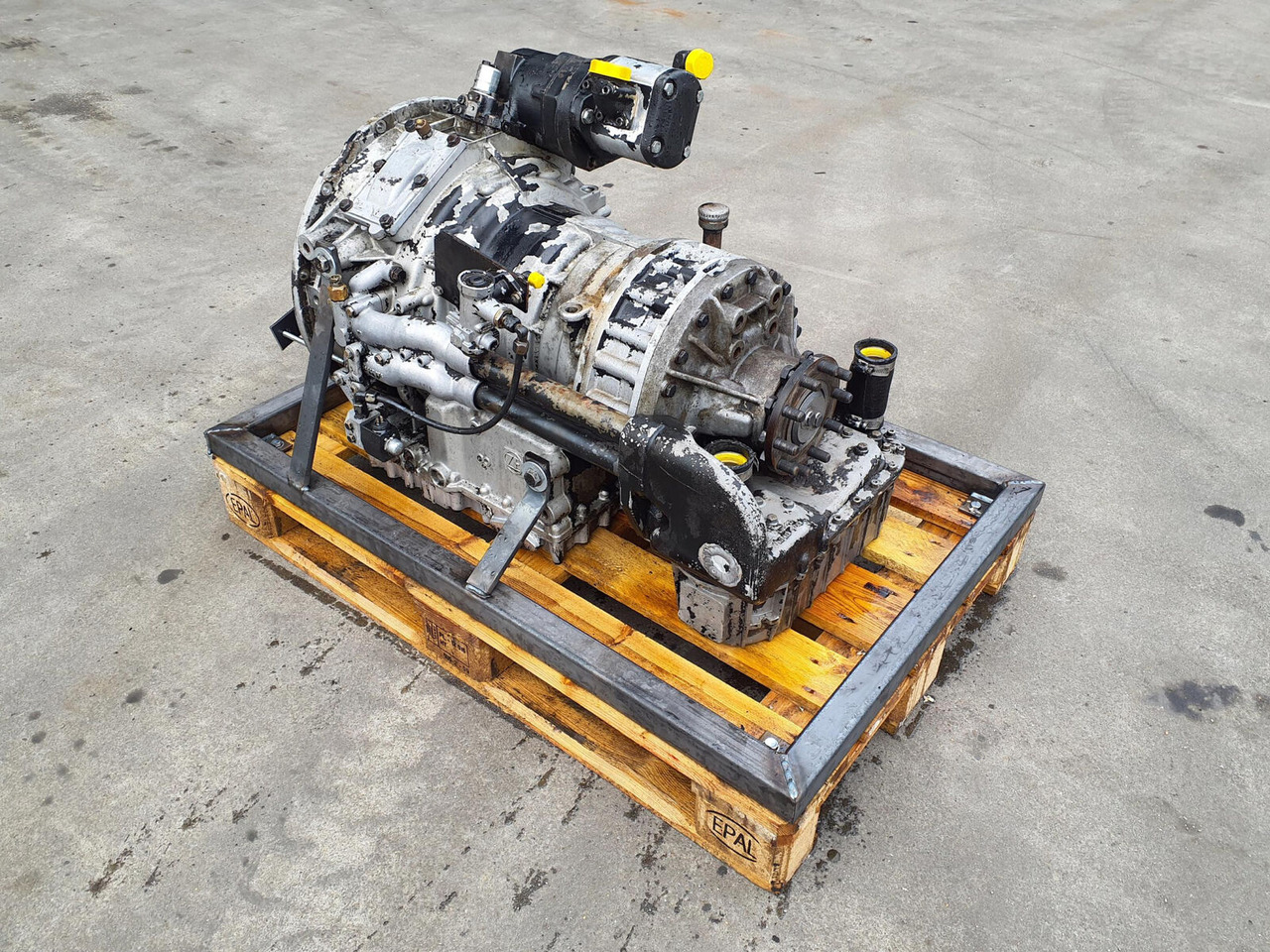 ZF LTM 1060 gearbox ZF 6HP-600 - Cambio per Autogru: foto 2 ZF LTM 1060 gearbox ZF 6HP-600 - Cambio per Autogru: foto 2