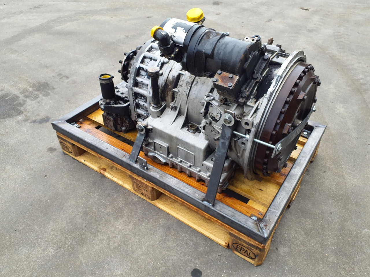 ZF LTM 1060 gearbox ZF 6HP-600 - Cambio per Autogru: foto 4 ZF LTM 1060 gearbox ZF 6HP-600 - Cambio per Autogru: foto 4