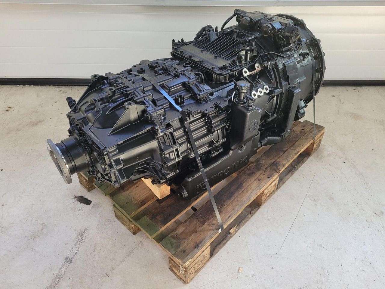 ZF LTM 1250-6.1 gearbox TC tronic 12 AS 3002 TC - Cambio per Autogru: foto 4 ZF LTM 1250-6.1 gearbox TC tronic 12 AS 3002 TC - Cambio per Autogru: foto 4