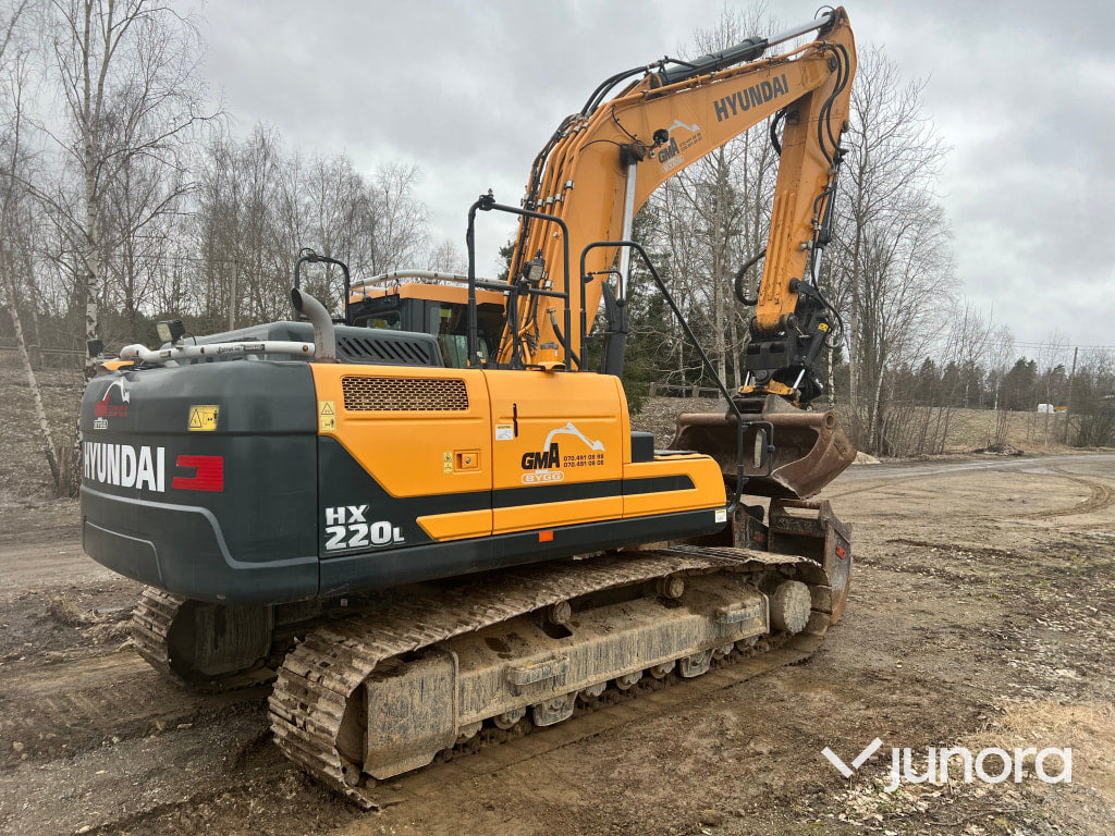 Bandgrävare Hyundai HX220 L - Escavatore cingolato: foto 2 Bandgrävare Hyundai HX220 L - Escavatore cingolato: foto 2