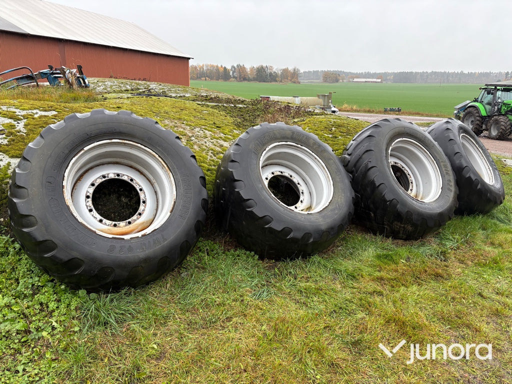 Däck - Trelleborg Twin 428 med fälg - Pneumatico: foto 1 Däck - Trelleborg Twin 428 med fälg - Pneumatico: foto 1