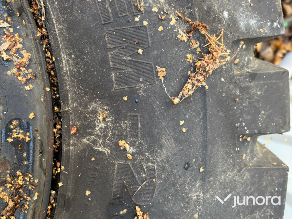 Däck & fälg - Till hjulgrävare Mitas - Ruota completa per Macchina da cantiere: foto 5 Däck & fälg - Till hjulgrävare Mitas - Ruota completa per Macchina da cantiere: foto 5