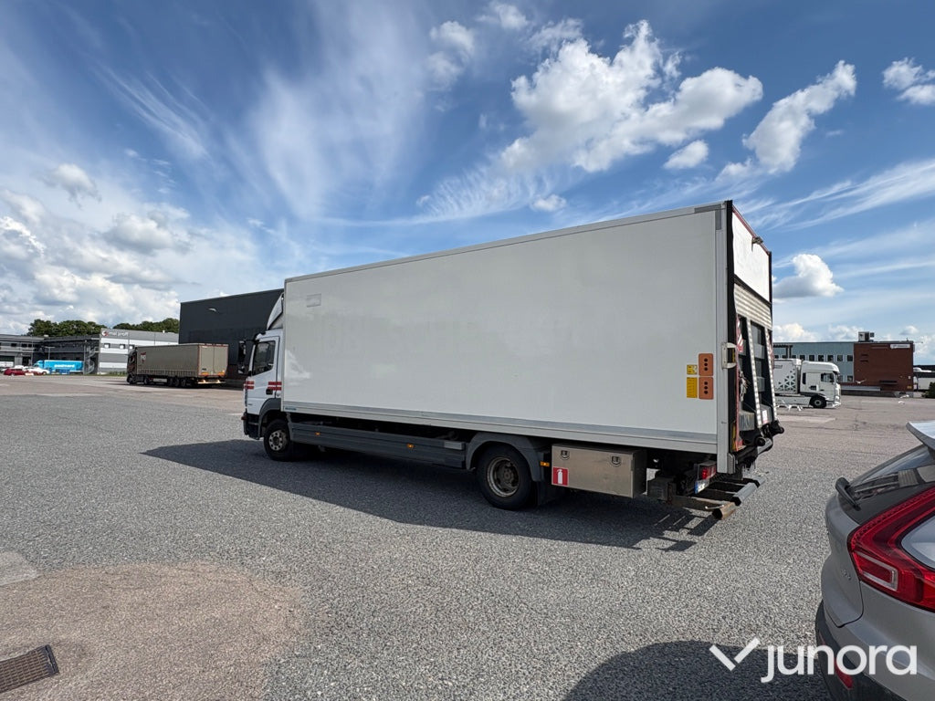Lastbil Mercedes Atego 1223 - Autocarro furgonato: foto 5 Lastbil Mercedes Atego 1223 - Autocarro furgonato: foto 5