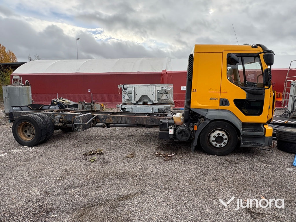 Lastbil - Volvo FL 4*2 - Autocarro telaio: foto 5 Lastbil - Volvo FL 4*2 - Autocarro telaio: foto 5
