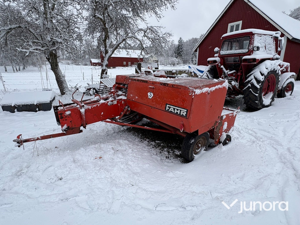 Småbalspress - Fahr HD460 - Pressa quadra: foto 1 Småbalspress - Fahr HD460 - Pressa quadra: foto 1