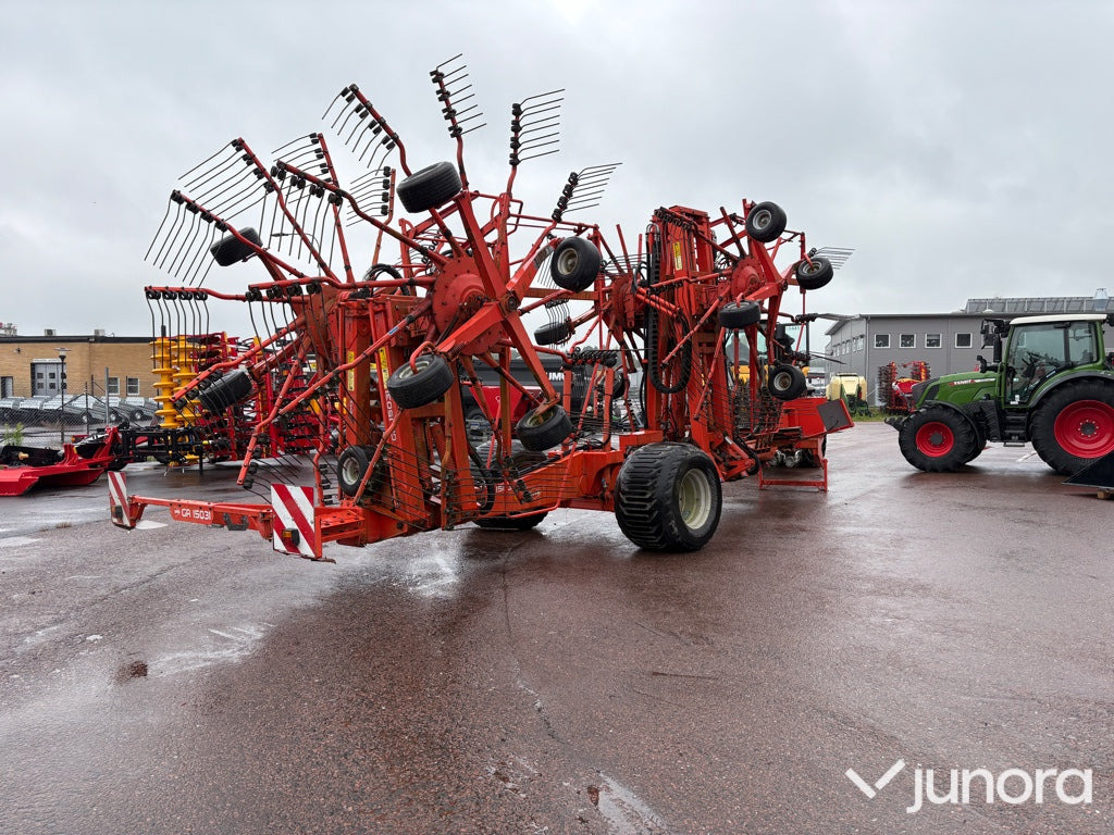 Strängläggare Kuhn GA15031 - Voltafieno: foto 5 Strängläggare Kuhn GA15031 - Voltafieno: foto 5