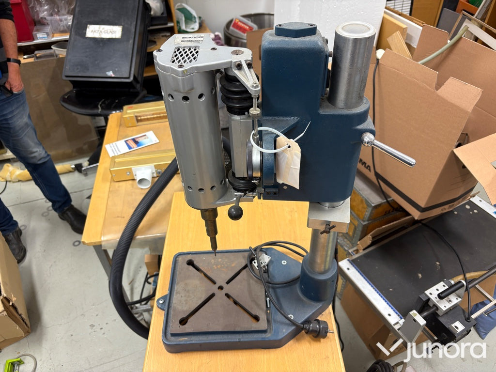 Ultraljudsborr - KERRY Ultrasonics, KDS150 - Trapano a colonna: foto 2 Ultraljudsborr - KERRY Ultrasonics, KDS150 - Trapano a colonna: foto 2