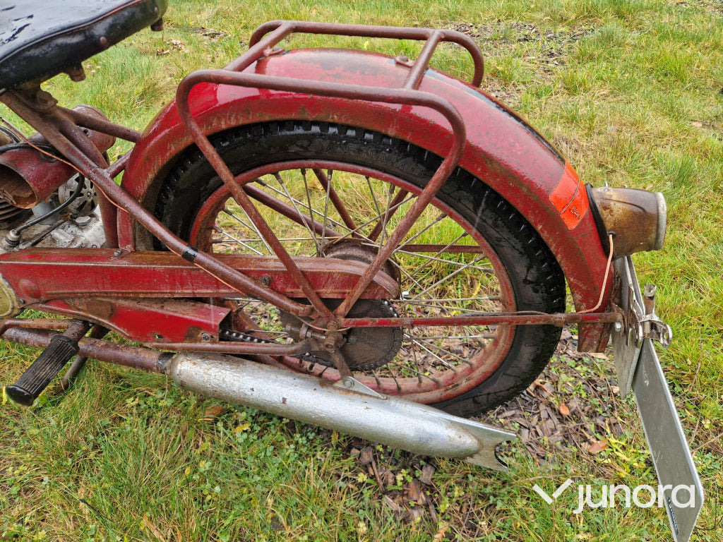 Veteranmotorcykel - Husqvarna 28 - Motocicletta: foto 4 Veteranmotorcykel - Husqvarna 28 - Motocicletta: foto 4