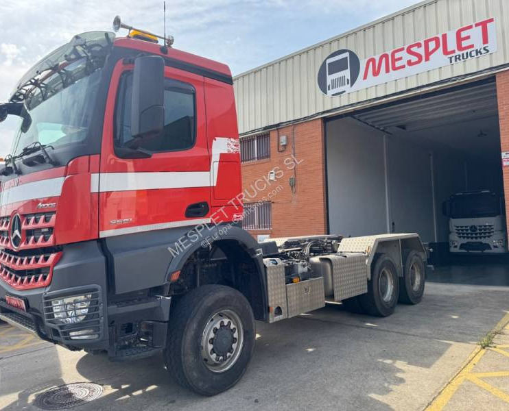 Mercedes Arocs 3551 - Autocarro ribaltabile: foto 1 Mercedes Arocs 3551 - Autocarro ribaltabile: foto 1