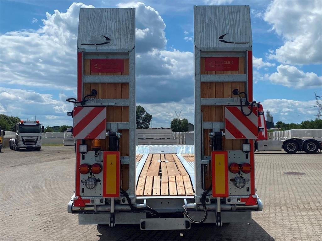 Hangler 3-aks, Hydraulisk ramper, Galvaniseret. - Rimorchio pianale ribassato: foto 4 Hangler 3-aks, Hydraulisk ramper, Galvaniseret. - Rimorchio pianale ribassato: foto 4