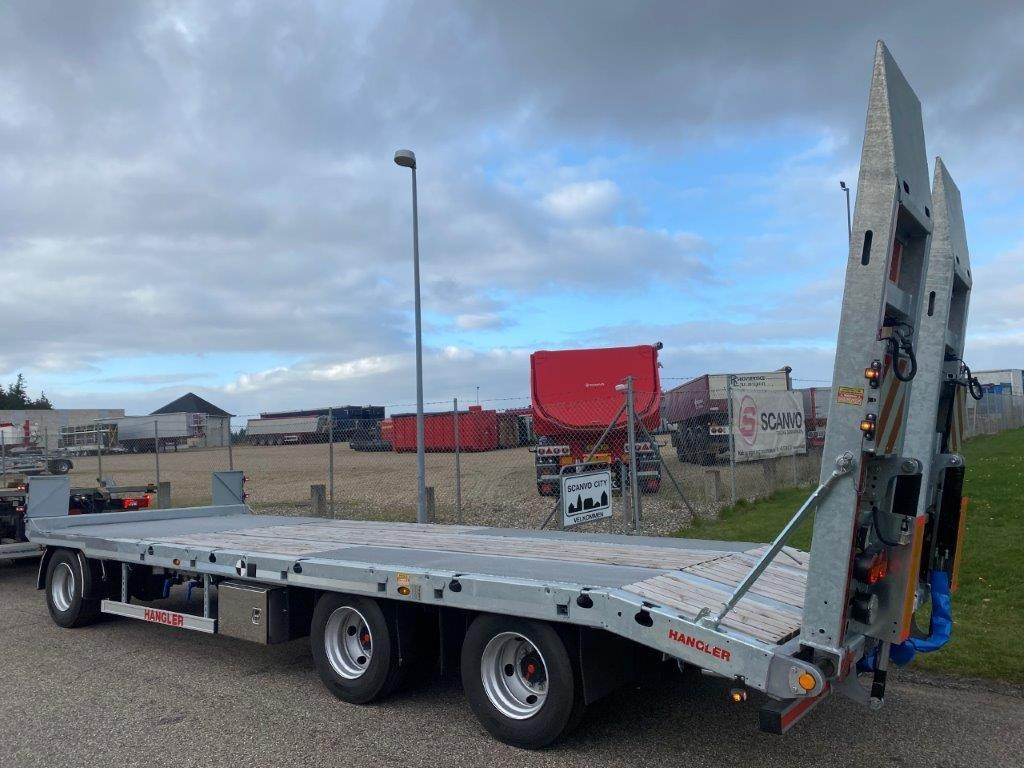 Hangler DTS-H 300 P 3 akslet med ramper - Rimorchio pianale ribassato: foto 3 Hangler DTS-H 300 P 3 akslet med ramper - Rimorchio pianale ribassato: foto 3