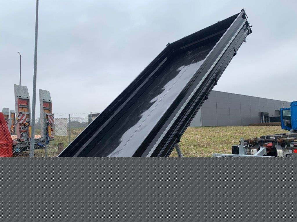 Hangler TSK-H 118 5,0 mtr 3 vejs tip - Rimorchio pianale ribassato: foto 1 Hangler TSK-H 118 5,0 mtr 3 vejs tip - Rimorchio pianale ribassato: foto 1