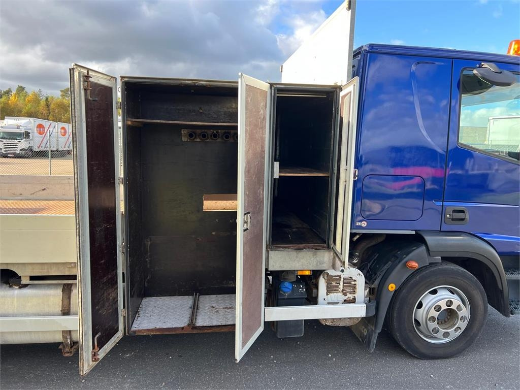 Iveco Euro Cargo 120 E22 - Camion bisarca: foto 5 Iveco Euro Cargo 120 E22 - Camion bisarca: foto 5