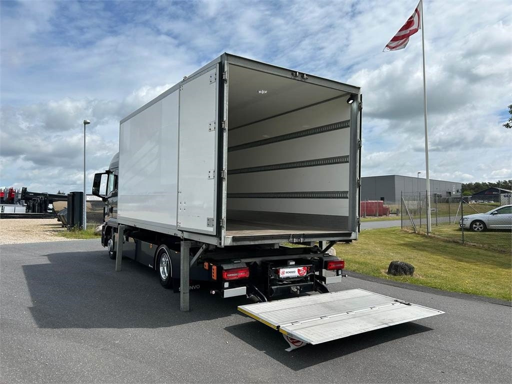 MAN TGL 8-220 4x2 BL incl. 2 stk veksellad - Autocarro portacontainer/ Caisse interchangeable: foto 3 MAN TGL 8-220 4x2 BL incl. 2 stk veksellad - Autocarro portacontainer/ Caisse interchangeable: foto 3
