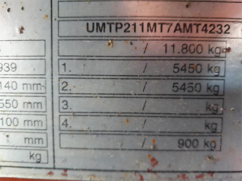 MTDK KC200 11,8 ton 5,2 mtr lad + ramper - Rimorchio pianale ribassato: foto 5 MTDK KC200 11,8 ton 5,2 mtr lad + ramper - Rimorchio pianale ribassato: foto 5