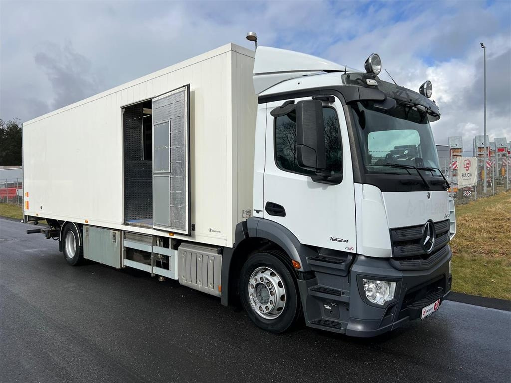 Mercedes-Benz Antos 1824 LnR - Autocarro furgonato: foto 2 Mercedes-Benz Antos 1824 LnR - Autocarro furgonato: foto 2