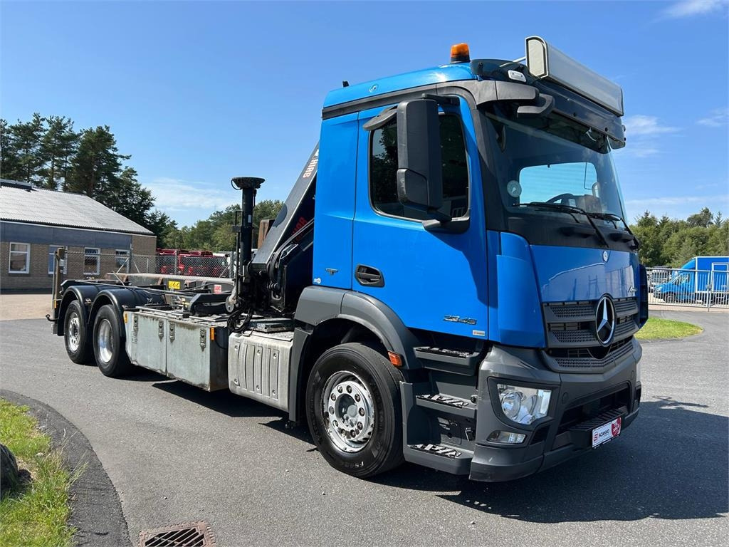 Mercedes-Benz Antos 2546 - Hiab 192 E kran  - Autocarro multibenna: foto 2 Mercedes-Benz Antos 2546 - Hiab 192 E kran  - Autocarro multibenna: foto 2
