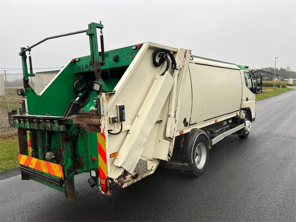 Mitsubishi Fuso CANTER 9C18 - Camion immondizia: foto 2 Mitsubishi Fuso CANTER 9C18 - Camion immondizia: foto 2