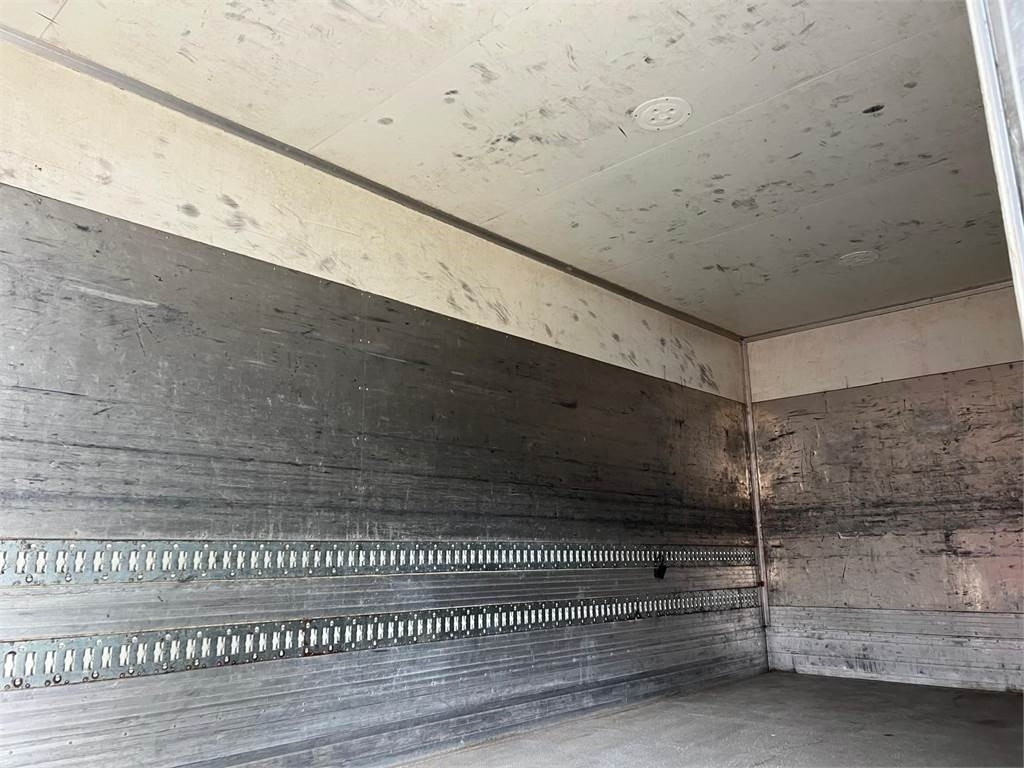 Autocarro furgonato Scania P320 DB 4x2 MLB - low entry: foto 13