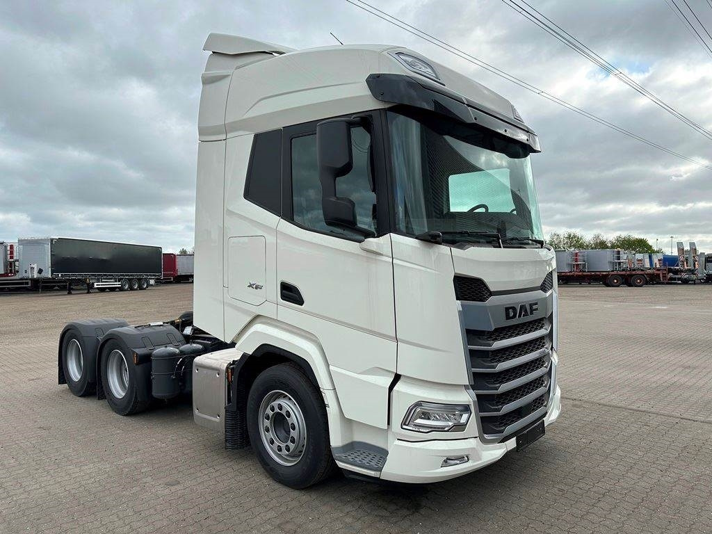 DAF XF 530 6x2 - Trattore stradale: foto 2 DAF XF 530 6x2 - Trattore stradale: foto 2