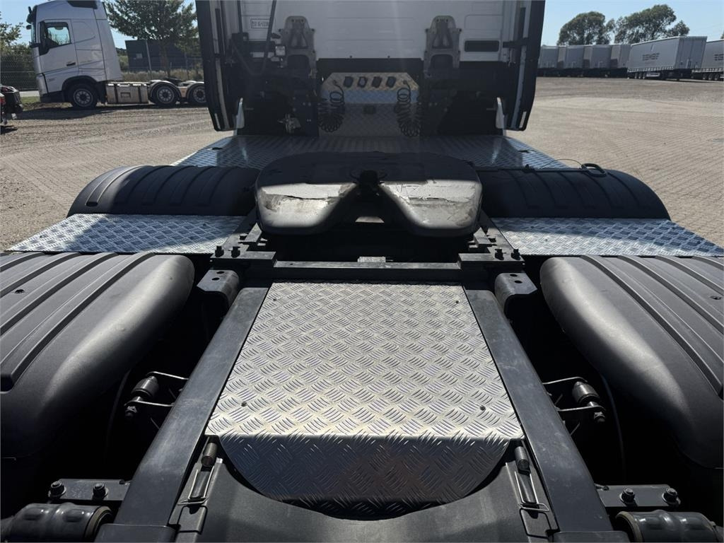 Scania S560 A 6x2 NB 2950 - Trattore stradale: foto 4 Scania S560 A 6x2 NB 2950 - Trattore stradale: foto 4