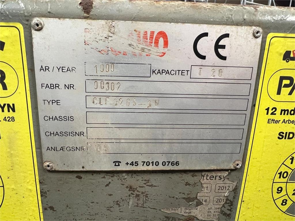 Volvo FH12-420 - Autocarro multibenna: foto 5 Volvo FH12-420 - Autocarro multibenna: foto 5