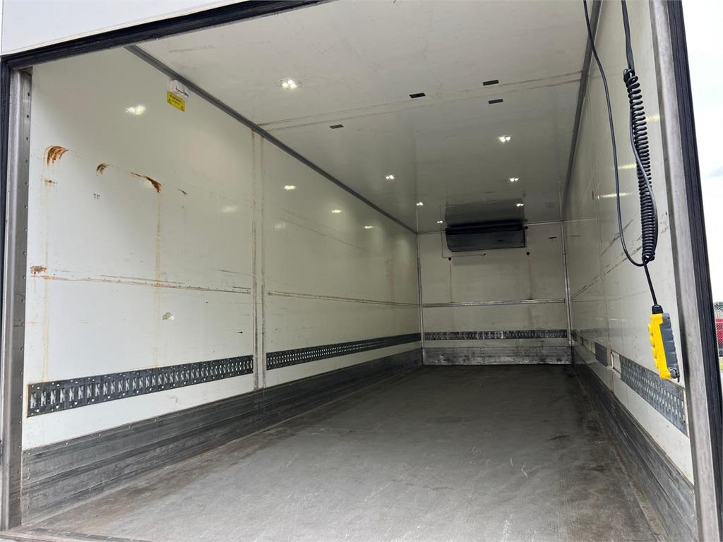 Volvo FL 250 16 ton - Autocarro frigorifero: foto 5 Volvo FL 250 16 ton - Autocarro frigorifero: foto 5