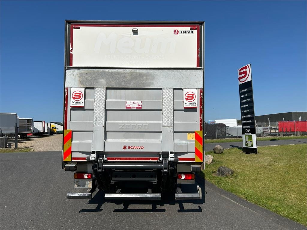 Volvo FL 280 (12 ton) Dobbelt compartment - Autocarro frigorifero: foto 4 Volvo FL 280 (12 ton) Dobbelt compartment - Autocarro frigorifero: foto 4