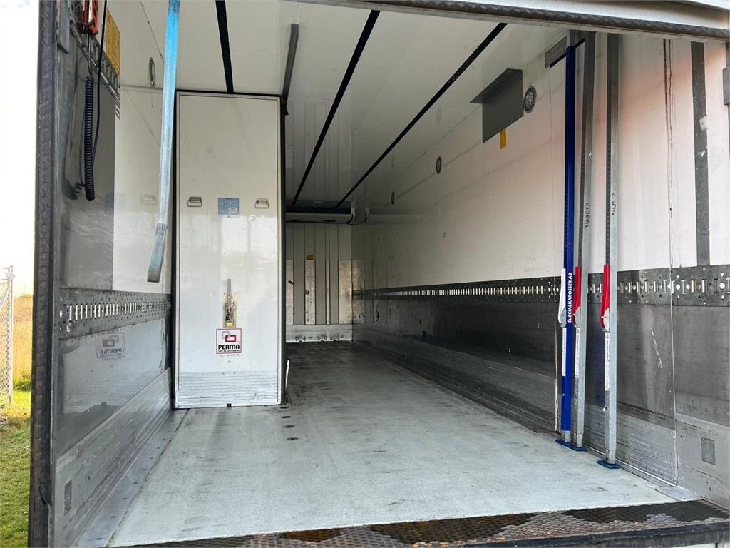 Autocarro frigorifero Volvo FM420 + 2 akslet kærre 2-Temps: foto 7