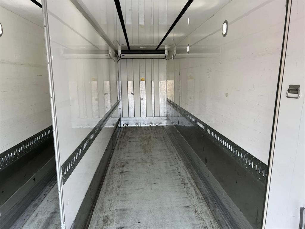 Autocarro frigorifero Volvo FM420 + 2 akslet kærre 2-Temps: foto 15