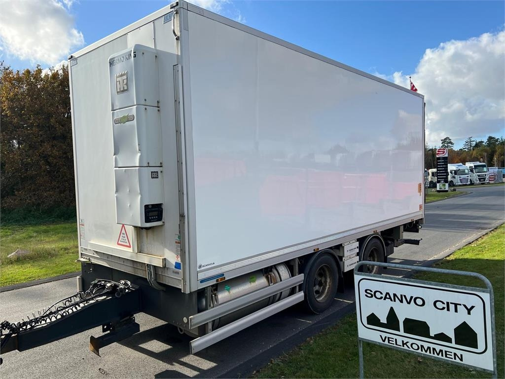 Volvo FM420 + 2 akslet kærre 2-Temps - Autocarro frigorifero: foto 2 Volvo FM420 + 2 akslet kærre 2-Temps - Autocarro frigorifero: foto 2