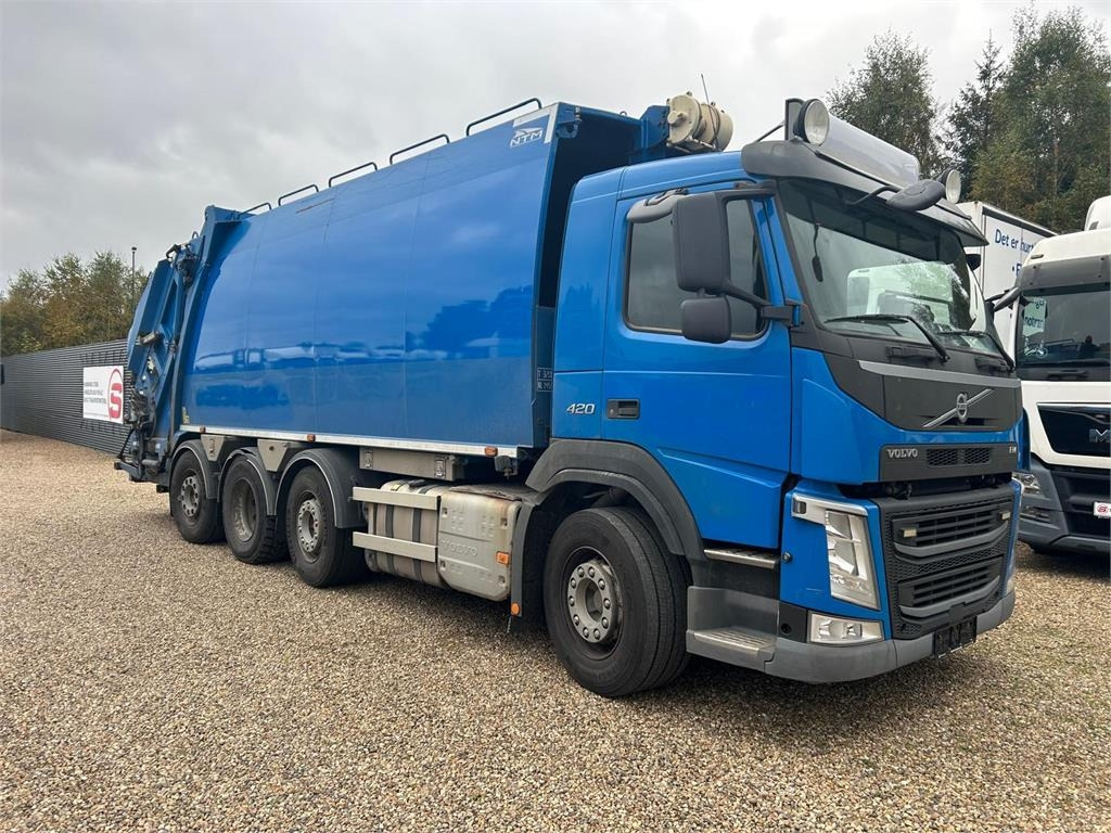 Volvo FM420 8x2*6 Trippel NTM 25m3 - Camion immondizia: foto 1 Volvo FM420 8x2*6 Trippel NTM 25m3 - Camion immondizia: foto 1