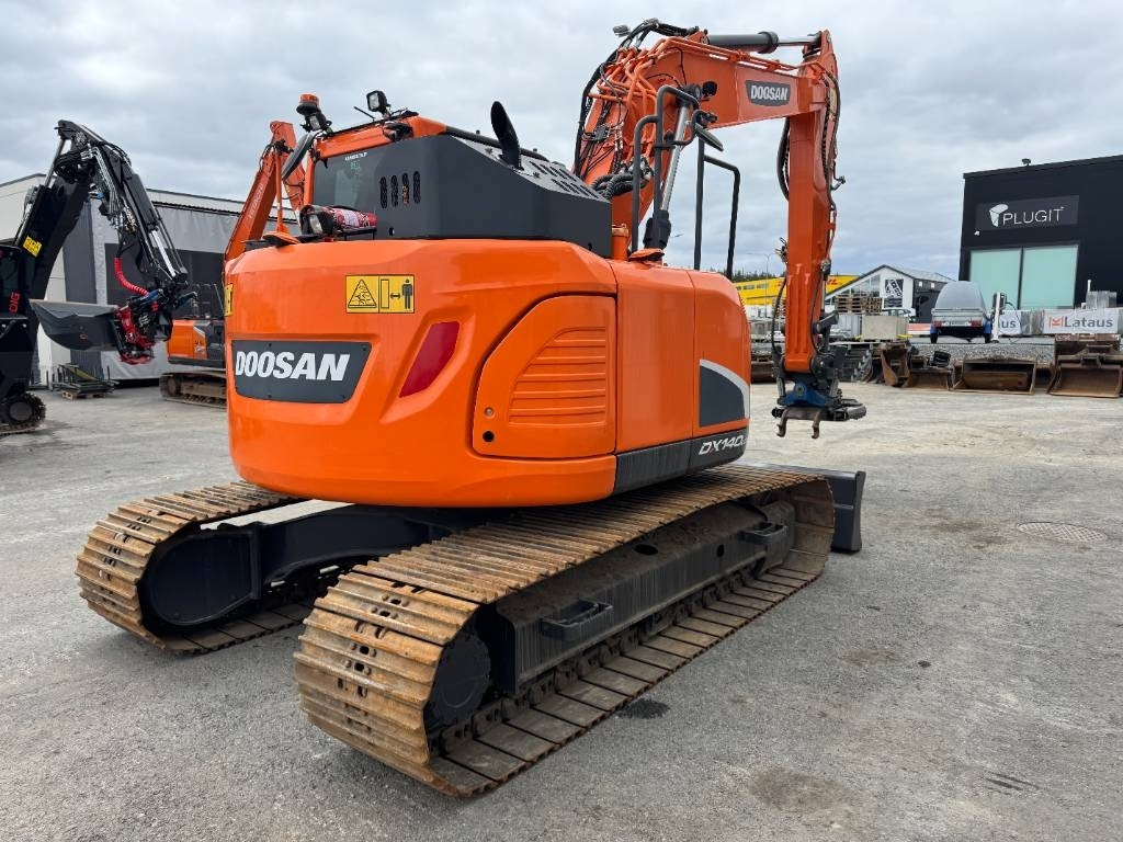 Doosan DX 140 LCR-5 Pyörittäjällä - Escavatore cingolato: foto 5 Doosan DX 140 LCR-5 Pyörittäjällä - Escavatore cingolato: foto 5