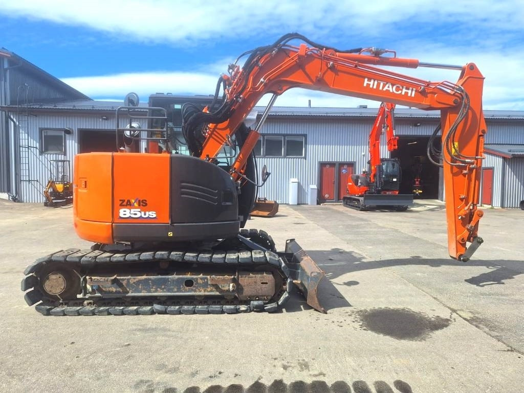 Hitachi MYYTY! SOLD! ZX85US-6 PIENET TUNNIT - Miniescavatore: foto 5 Hitachi MYYTY! SOLD! ZX85US-6 PIENET TUNNIT - Miniescavatore: foto 5