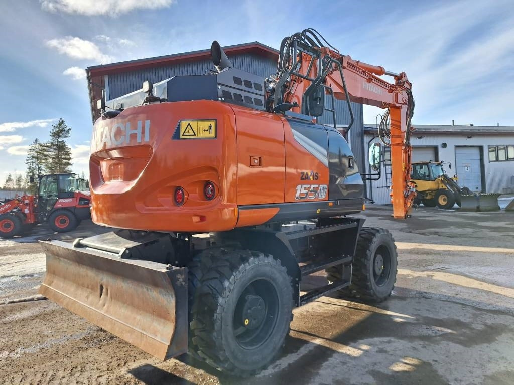 Hitachi ZX155W-7 KUIN UUSI - Escavatore gommato: foto 4 Hitachi ZX155W-7 KUIN UUSI - Escavatore gommato: foto 4