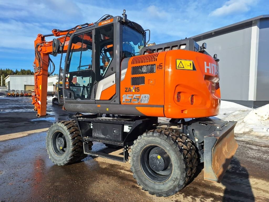 Hitachi ZX155W-7 KUIN UUSI - Escavatore gommato: foto 2 Hitachi ZX155W-7 KUIN UUSI - Escavatore gommato: foto 2