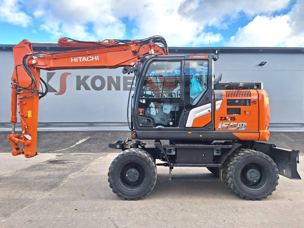 Escavatore gommato Hitachi ZX155W-7 -STAGE 5- VÄHÄN AJETTU: foto 1