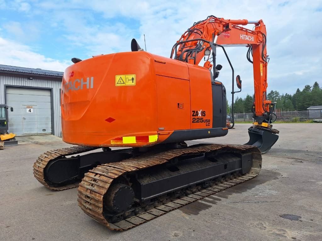 Hitachi ZX225USLC-5 PYÖRITTÄJÄLLÄ - Escavatore cingolato: foto 4 Hitachi ZX225USLC-5 PYÖRITTÄJÄLLÄ - Escavatore cingolato: foto 4